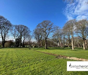 The Lawns, Whitburn, Sunderland, SR6 - Photo 2