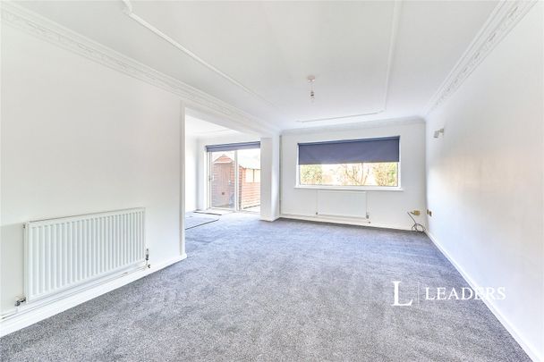 3 bedroom house to rent Shawbridge, Harlow, Essex, CM19 - Photo 1