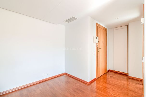 Apartamento T2 para arrendamento no Parque das Nações - Photo 1