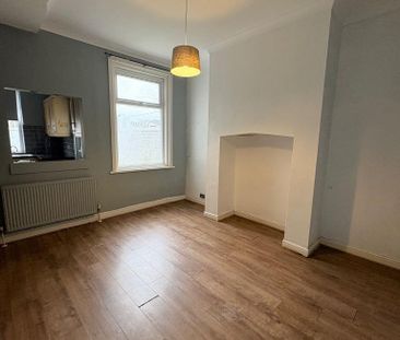 2 bedroom house to rent - Photo 1