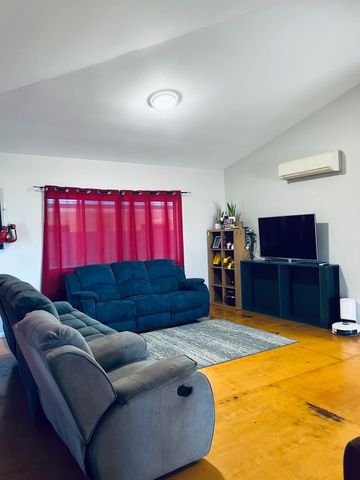 4 BEDROOM LOW MAINTENANCE HOME - Photo 5