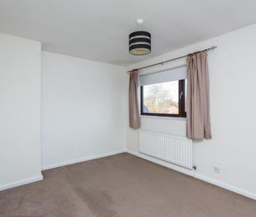 2 bedroom semi-detached house to rent - Photo 4