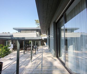 Maison d'architecte à louer à Seignosse, sur le golf et à proximité des plages. - Photo 3