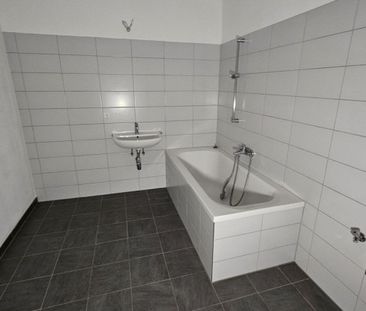 AKTION 2-MONATE MIETFREI! GRÖSSZÜGIGE 3 ZIMMERWOHNUNG MIT LOGGIA! - Photo 3
