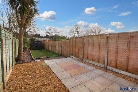 2 bedroom terraced house to rent - Photo 3