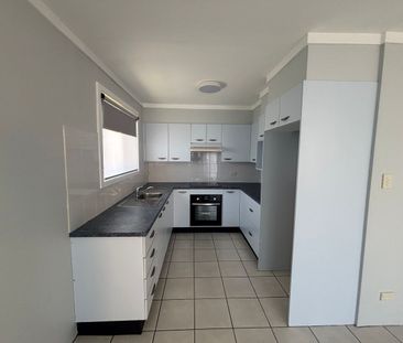 2 bedroom beach shack in Manyana - Photo 3