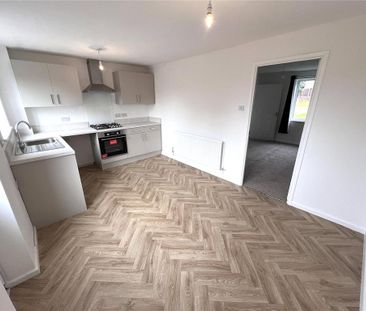 3 bedroom semi-detached house to rent - Photo 4