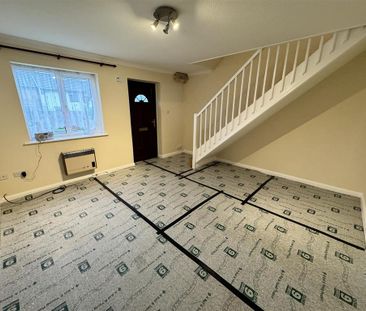 2 bedroom end of terrace house to rent - Photo 2