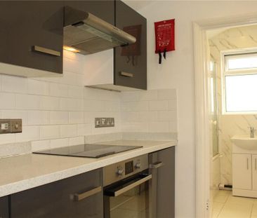 2 bedroom maisonette to rent - Photo 6