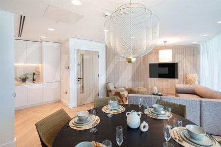 11 Silvercroft Street, Manchester - Photo 2