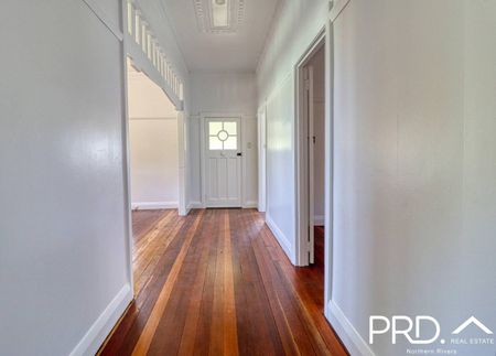 Conveniently Located - Photo 5