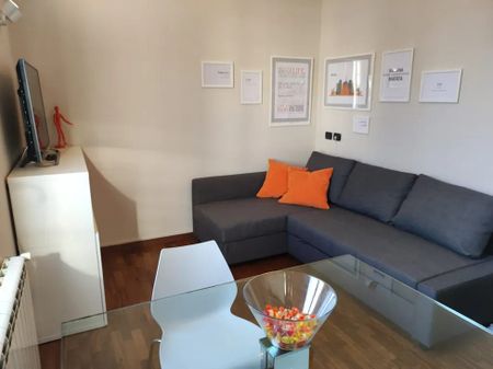 Via Valassina, Milan, Lombardy 20159 - Photo 3