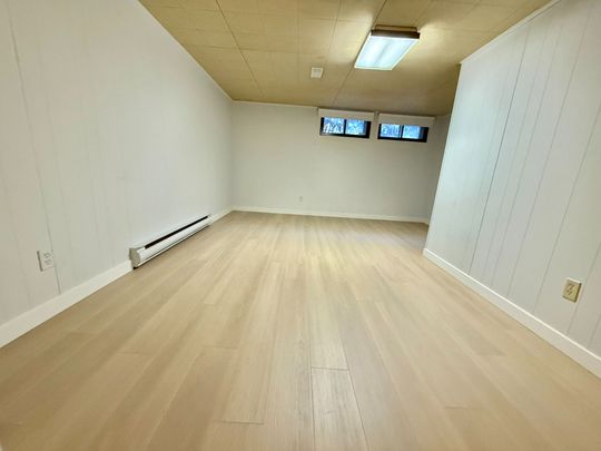 For Lease - 74 HILLIARD Avenue, Cityview - Parkwoods Hills - Rideau Shore, Ontario - Photo 1