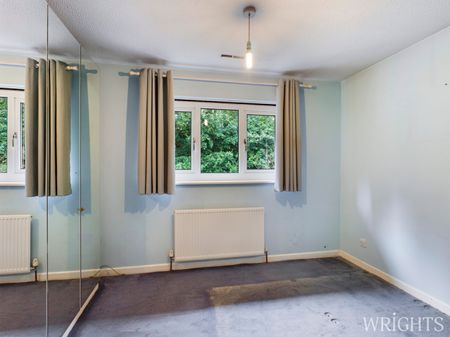 2 bedroom Mid Terraced House - RAMBLERS WAY, PANSHANGER - Photo 5