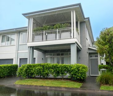 High End Apartment in the Heart of Orewa - Photo 4