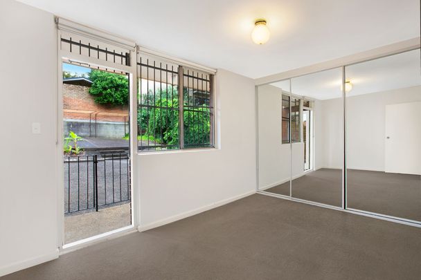 Charming One-Bedroom Ground Floor Apartment near Unsw - Photo 1