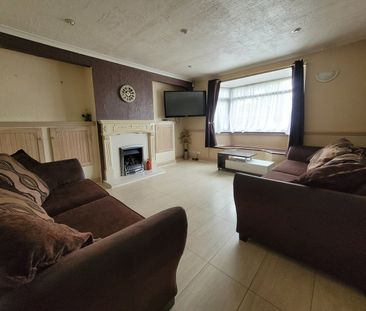 4 Bed Semi-Detached House, Westhorne Avenue, SE9 - Photo 5