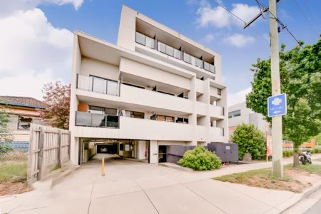 484 Elgar Road, Melbourne - Photo 3
