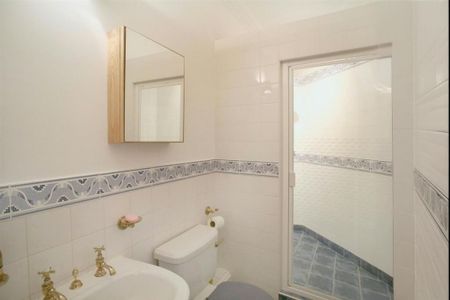 3 bedroom apartment to rent - Photo 5