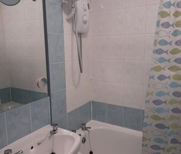 1 Bed Flat, Claremont Place, AB10 - Photo 3