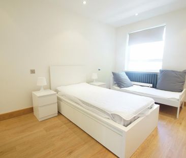 5 bedroom terraced house to rent - Photo 5