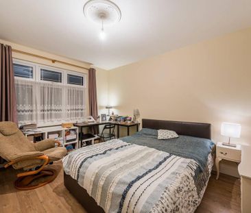 4 bedroom semi-detached house to rent - Photo 1