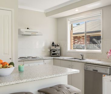 Neat & Spacious Home in a Handy Location - Photo 5