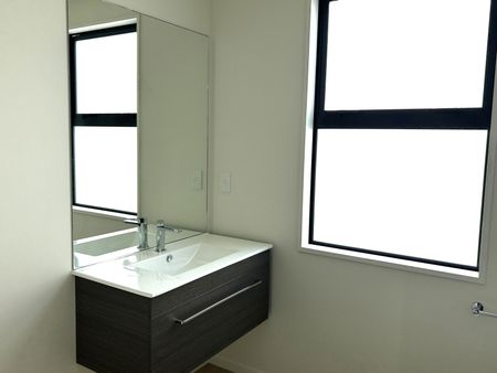 New Two Bedroom Apartments - Photo 2