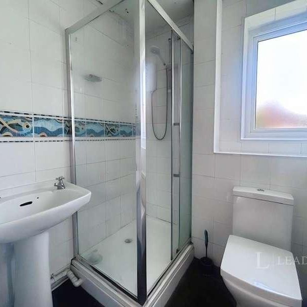 Hewell Avenue, Bromsgrove, Worcestershire, B60 - Photo 1