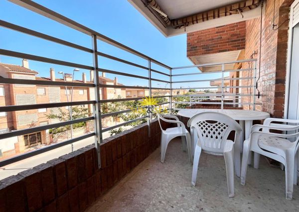 APARTMENT FOR RENT WITH 3 BEDROOMS AND 2 BATHROOMS
