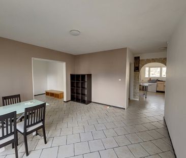Location Appartement 5 pièces 90m² LE PONT DE CLAIX 38800 - Photo 3