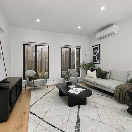 Westmeadows - Photo 1