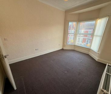 4 bedroom terraced house to rent - Photo 3