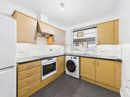 2 bedroom flat to rent - Photo 4