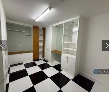3 bedroom end of terrace house to rent - Photo 5