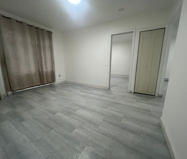 30e Rue, H7R 3K4, Laval - Photo 1