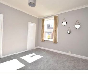 Room in a Shared House, Dawlish Avenue, LS9 - Photo 2