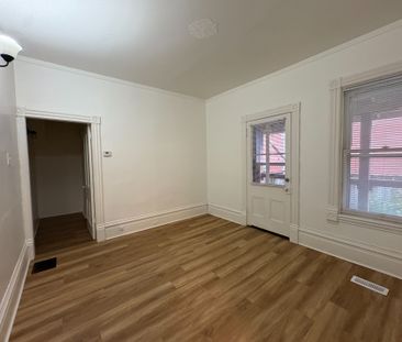 For Lease - 491 Eagle Street Unit# B, Newmarket, Ontario - Photo 5