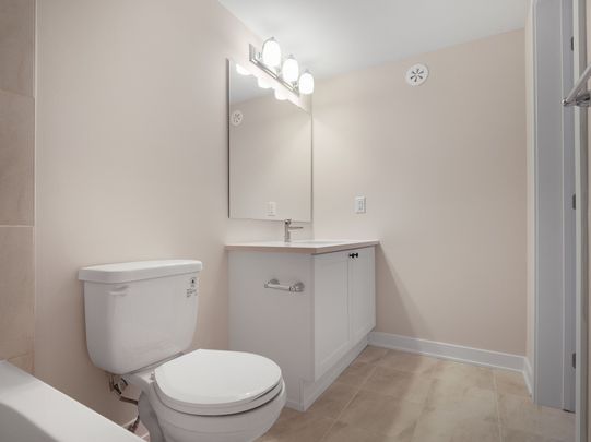 For Lease - 420 Mishi Private, Manor Park - Cardinal Glen and Area, Ontario - Photo 1