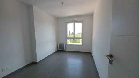 location Appartement T3 DE 58.09m² À BORMES LES MIMOSAS - Photo 3