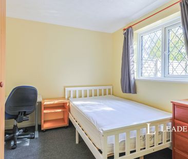 1 bedroom room to rent Baverstock Road, Wallisdown, BH12 - Photo 3
