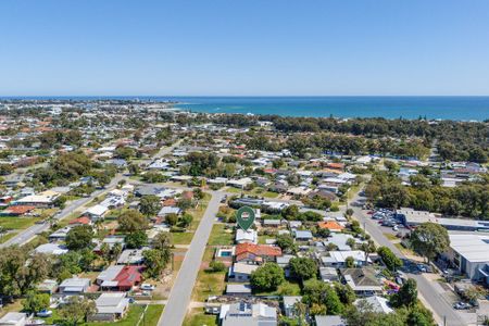 8 Yallan Street, Mandurah. - Photo 2