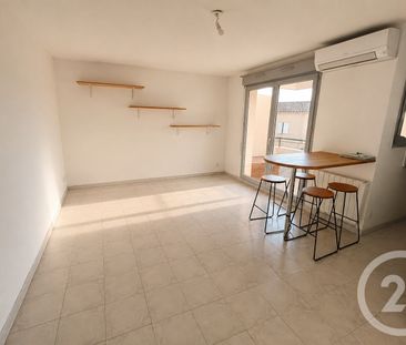Location Appartement 1 pièce 36m² ST JEAN DE VEDAS 34430 - Photo 2