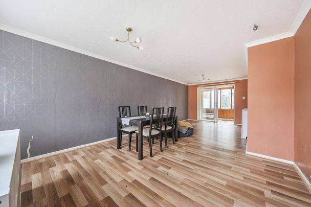 3 bedroom terraced house to rent - Photo 1