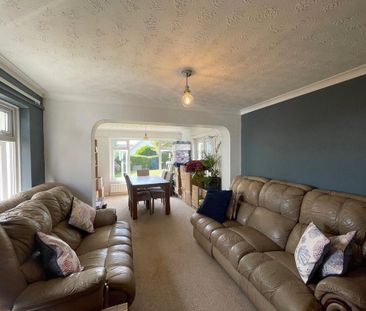 3 bedroom property to rent - Photo 1