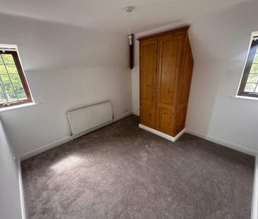3 bedroom detached house to rent - Photo 3