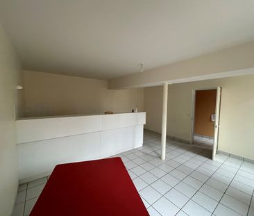 Location Maison 4 pièces 134 m² Chaillac - Photo 1