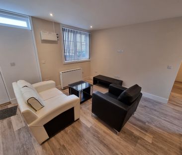 4 Bed Student Accommodation - Photo 1