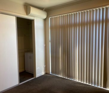 PAPAKURA, 3 BEDROOMS - Photo 1
