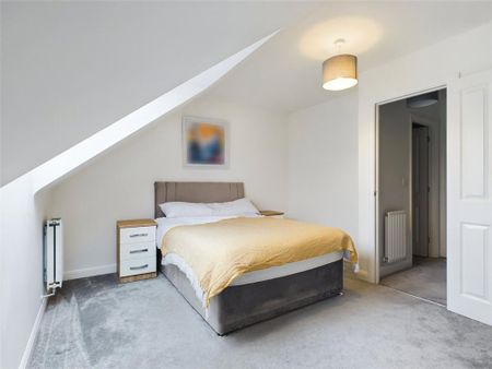 4 bedroom apartment to rent - Photo 5